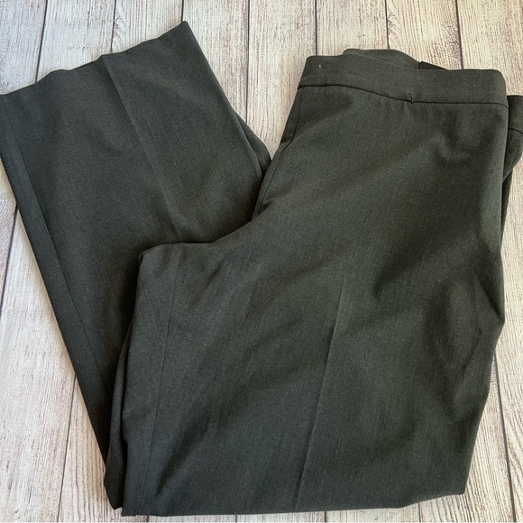 Lane Bryant The Sophie Straight Fit Grey Pants 24 NWT - Picture 2 of 7